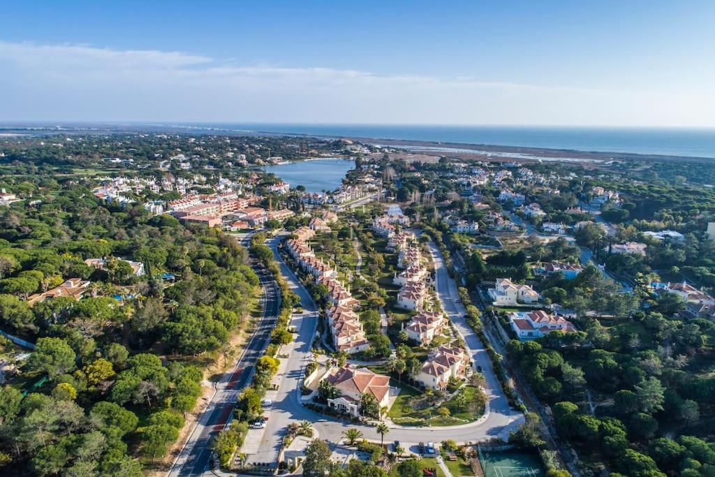 Moradia Geminada Com 2 Quartos Quinta Do Lago Esterno foto